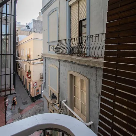 Sagasta 1750 - Center * Cádiz